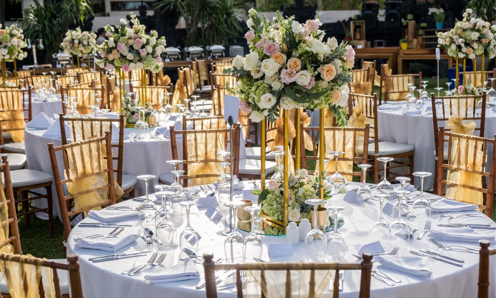 iznajmljivanje stolova i stolica za svadbe